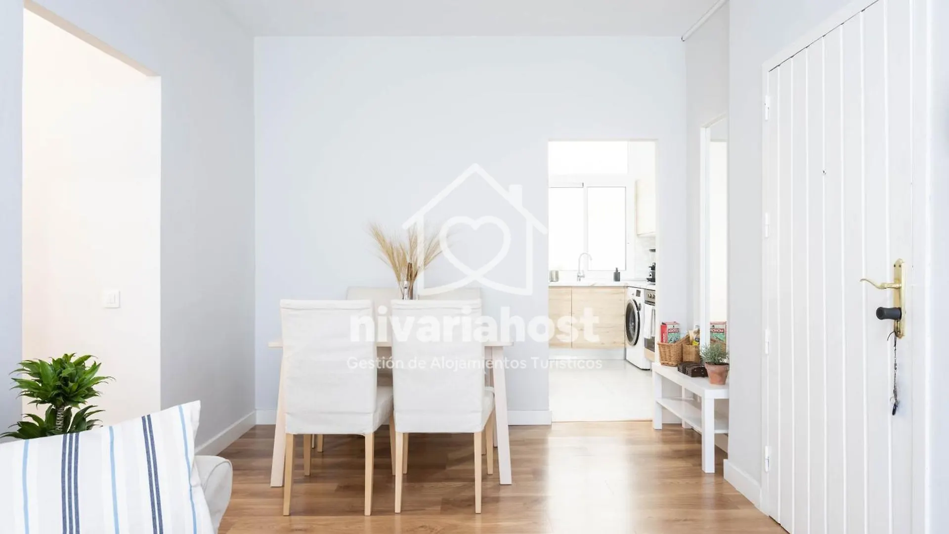 Apartment The Happy Place Santa Cruz, By Nivariahost